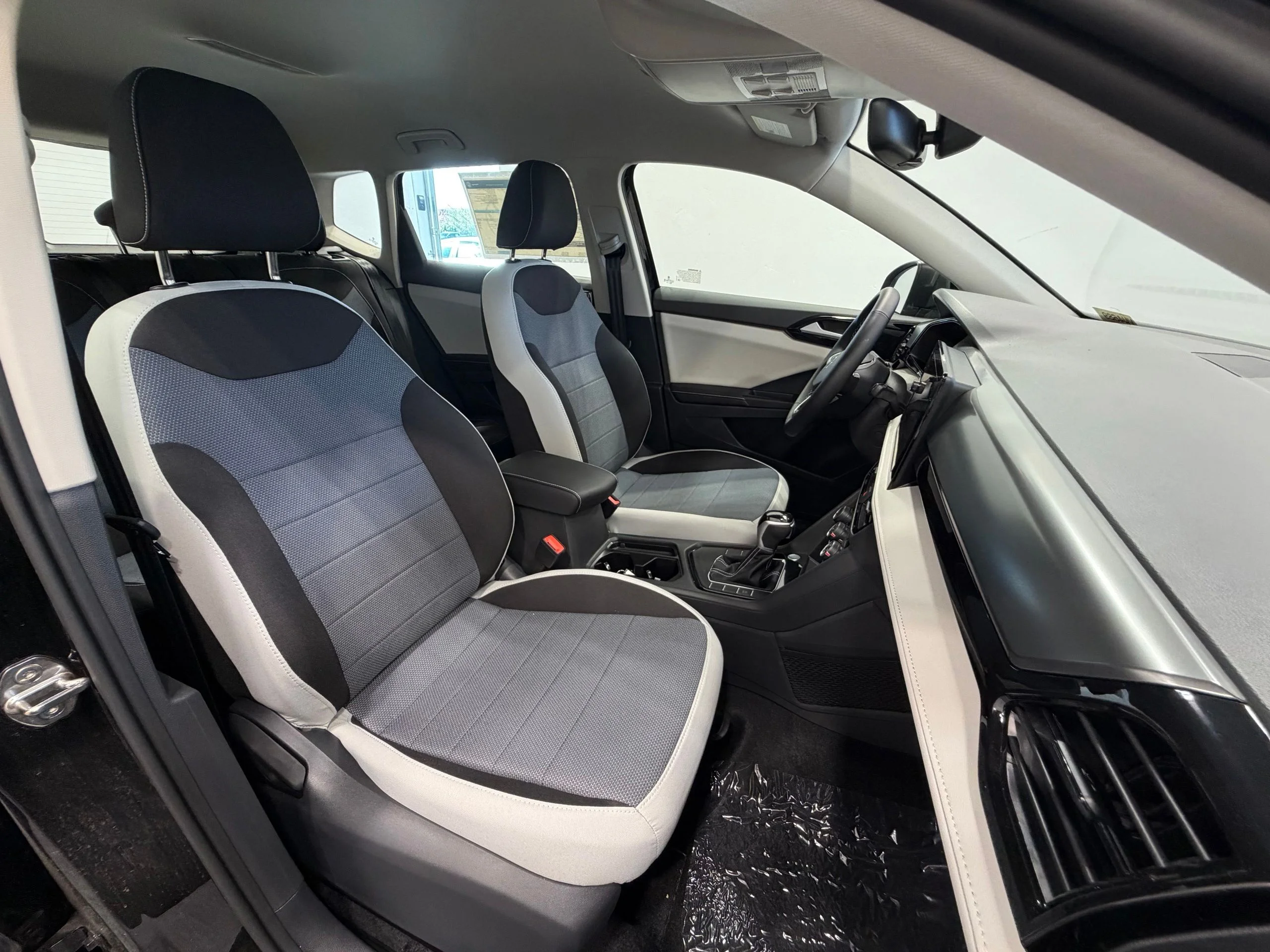New 2026 Black Volkswagen 1.5T S image 28