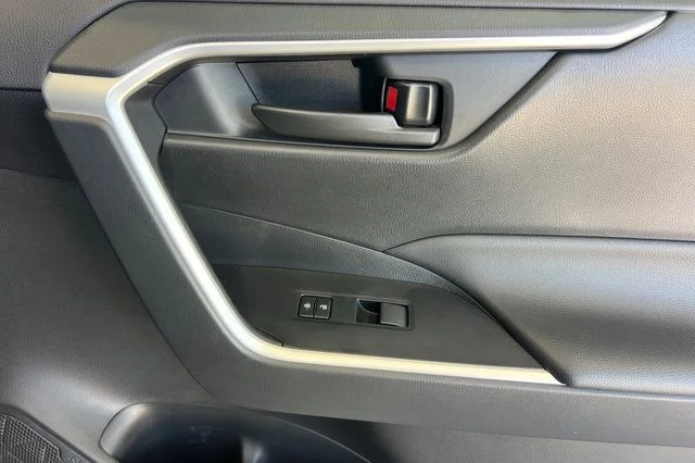 Used 2025 Silver Toyota LE image 20