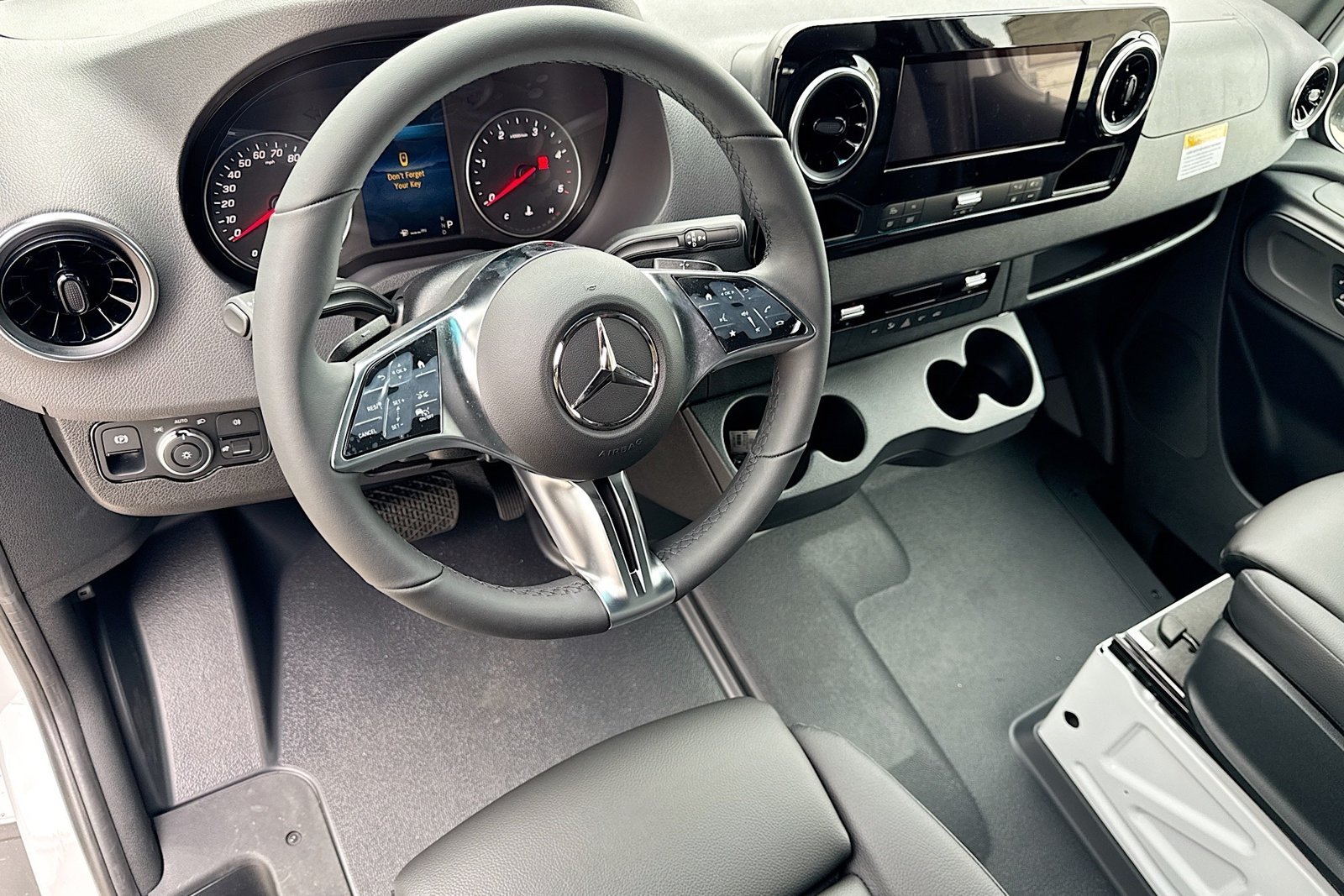 New 2026 Arctic White Mercedes-Benz  image 9