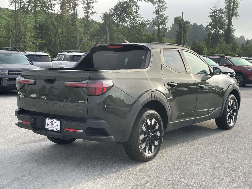 Used 2026 Rockwood Green Hyundai SEL image 28