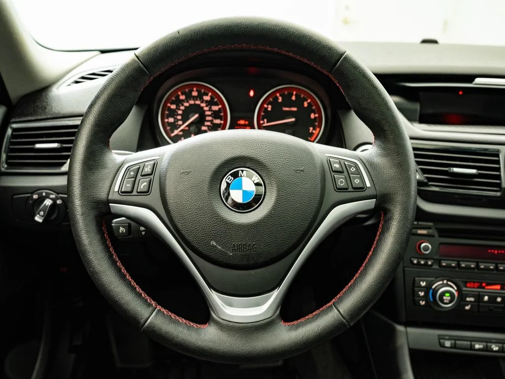 Used 2014 Alpine White BMW xDrive28i image 39