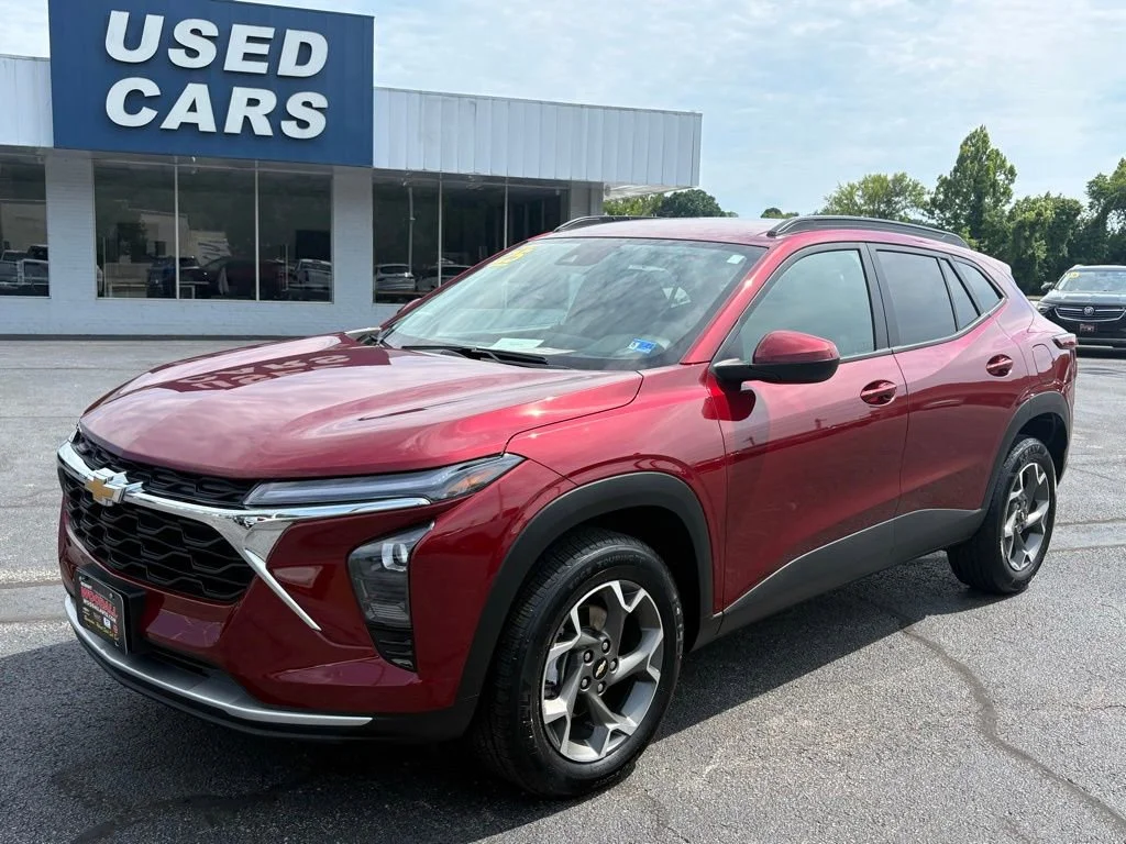 2025 Chevrolet Trax LT's photo