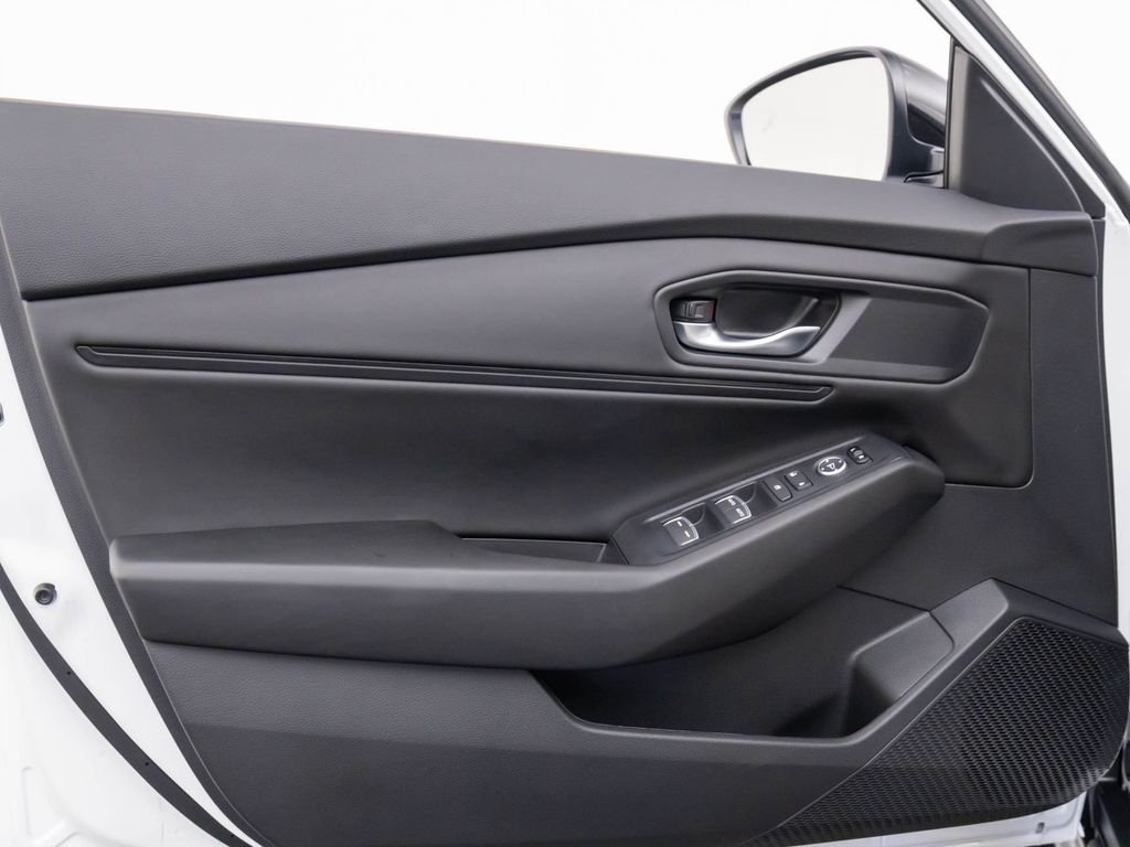 New 2026 Platinum White Pearl Honda SE image 14
