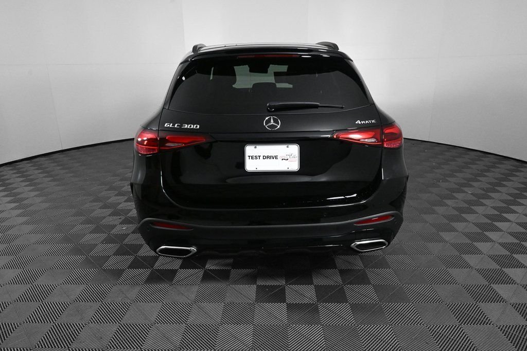 New 2026 Black Mercedes-Benz GLC 300 image 28