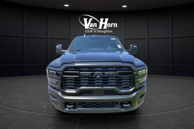 New 2025 Diamond Black Crystal Pearl-Coat Exterior Paint RAM Tradesman image 10