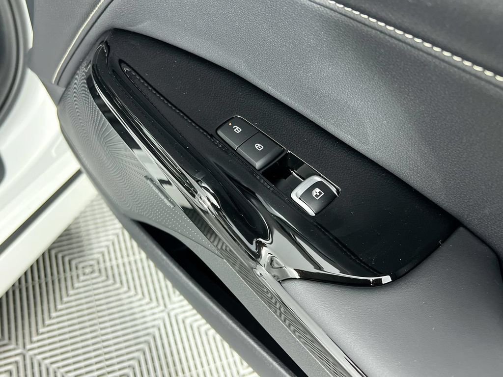 New 2026 Snow White Pearl Kia GT-Line FWD image 32