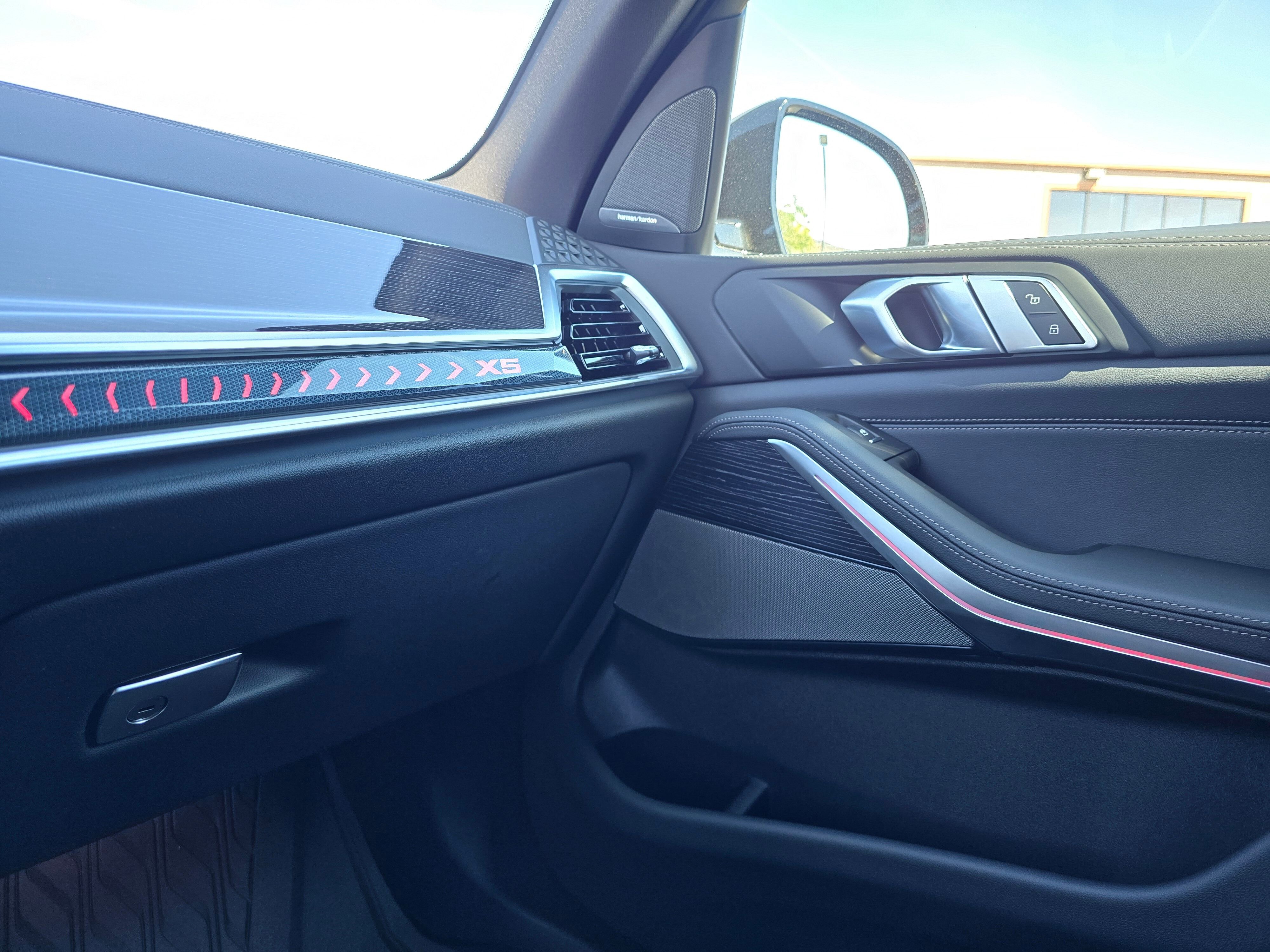 New 2026 Dravit Grey Metallic BMW xDrive40i image 58