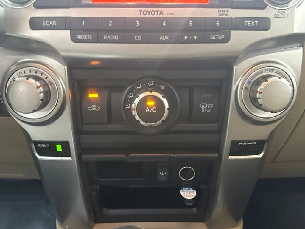 Used 2010 Blizzard Pearl Toyota SR5 image 15