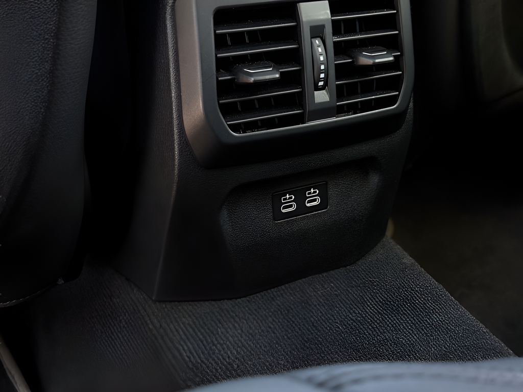 2024 BMW 2 Series 228i - Photo 30