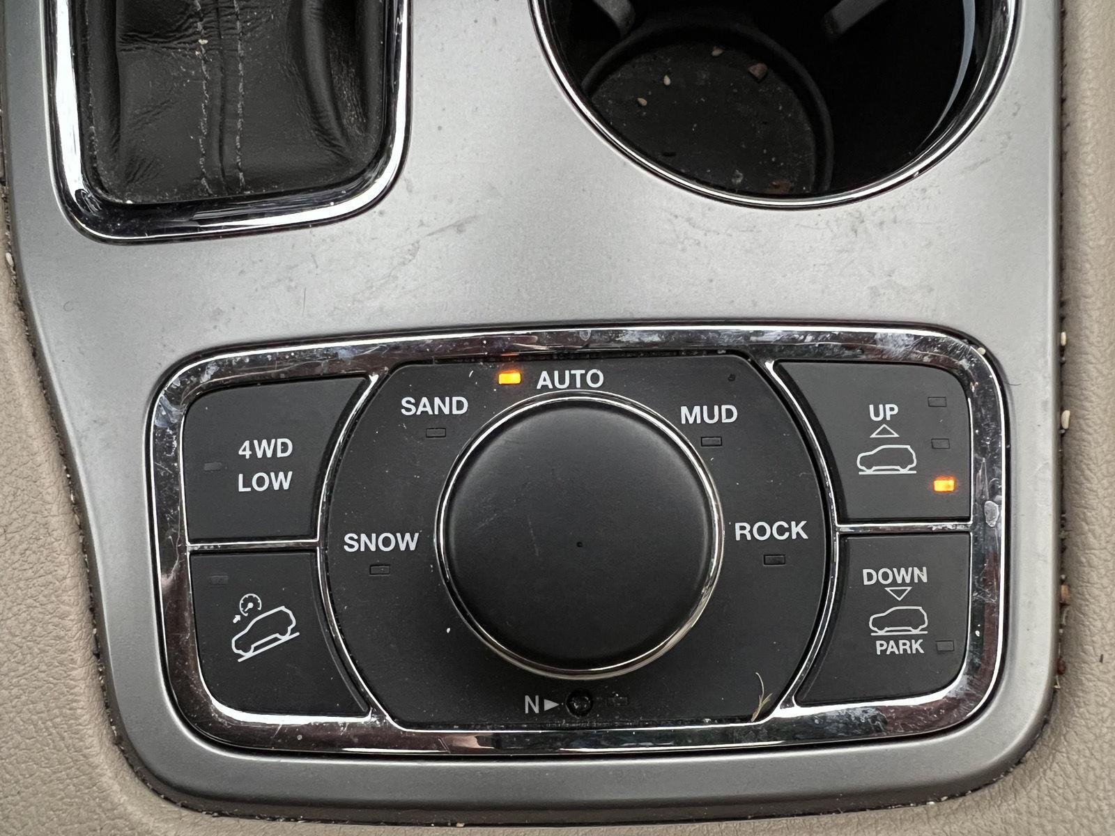 Used 2021 Bright White Clearcoat Jeep Overland image 14