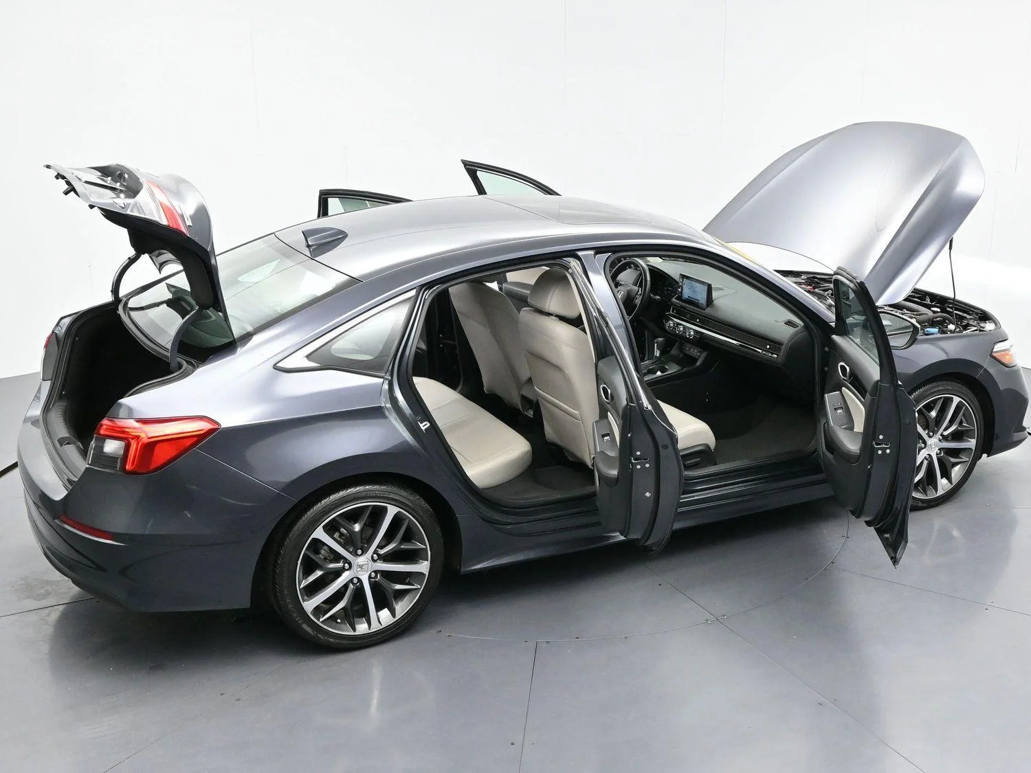 Used 2024 Meteorite Gray Metallic Honda Touring image 44