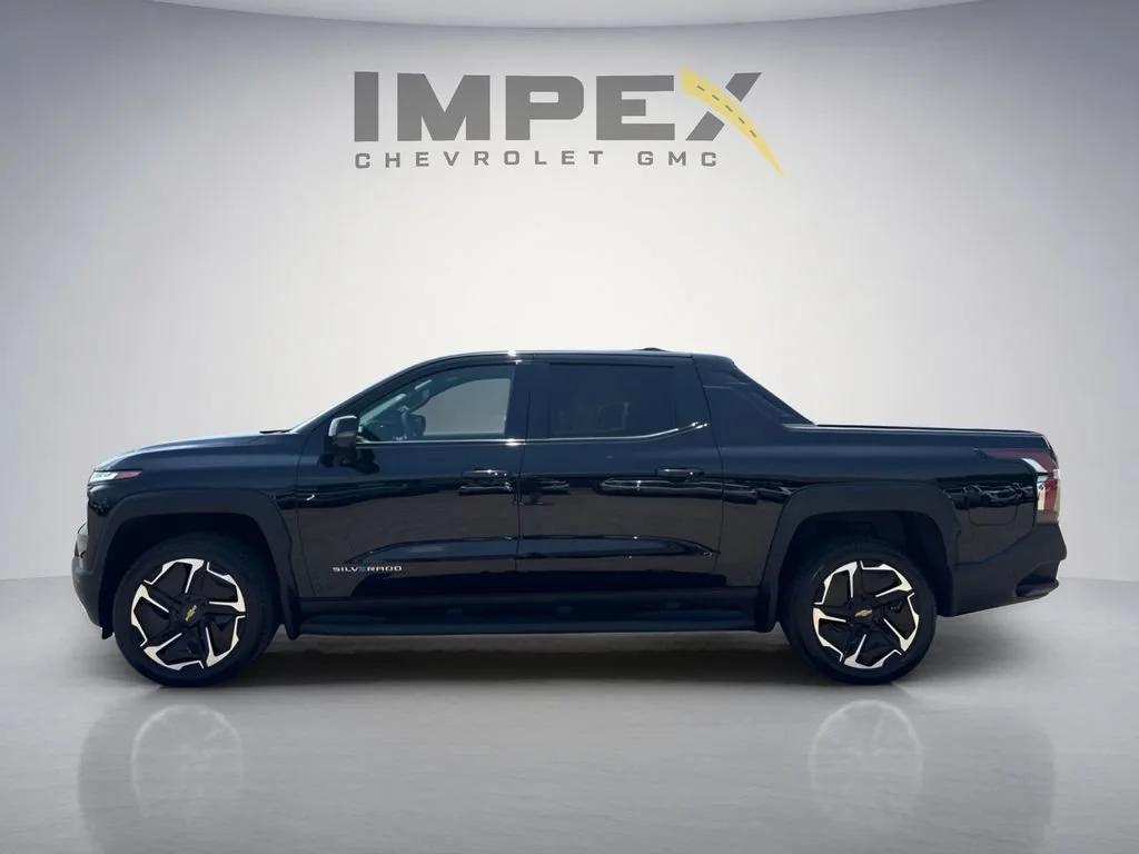 Used 2026 Black Chevrolet LT - Max Range image 2