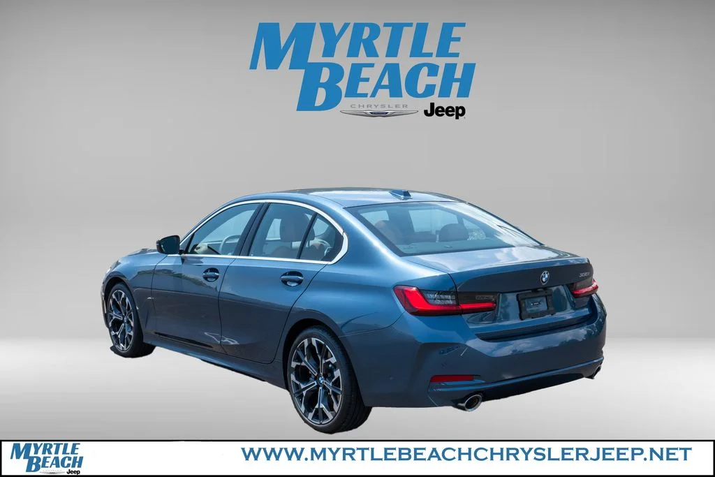 Used 2025 Blue Metallic BMW 330i image 4