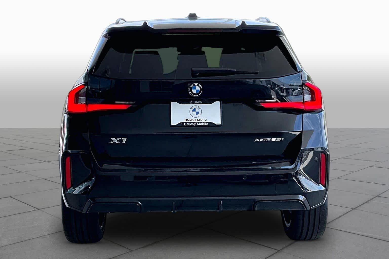 New 2026 Black Sapphire Metallic BMW xDrive28i image 4