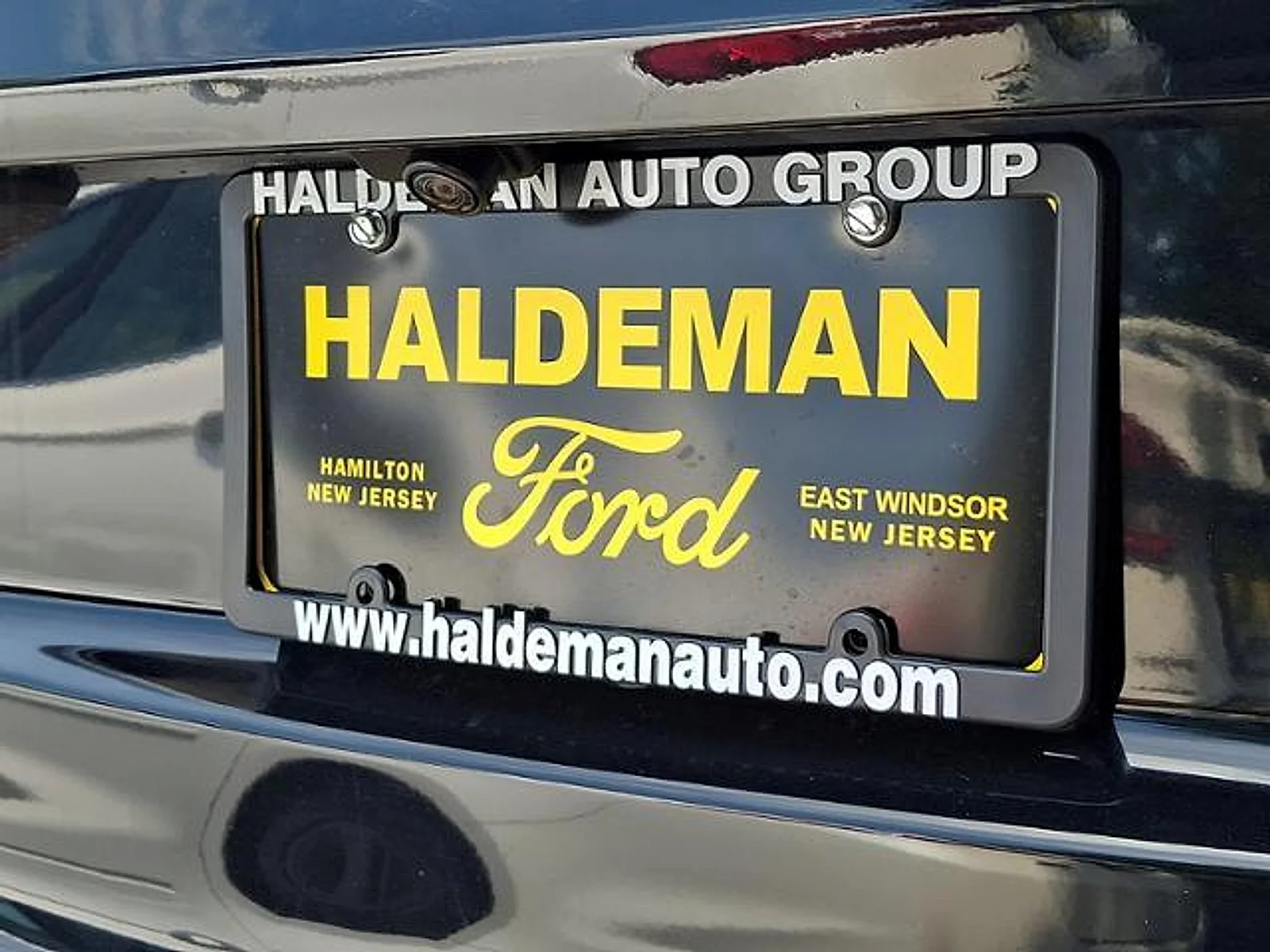 Used 2020 Agate Black Metallic Ford Hybrid SE image 10