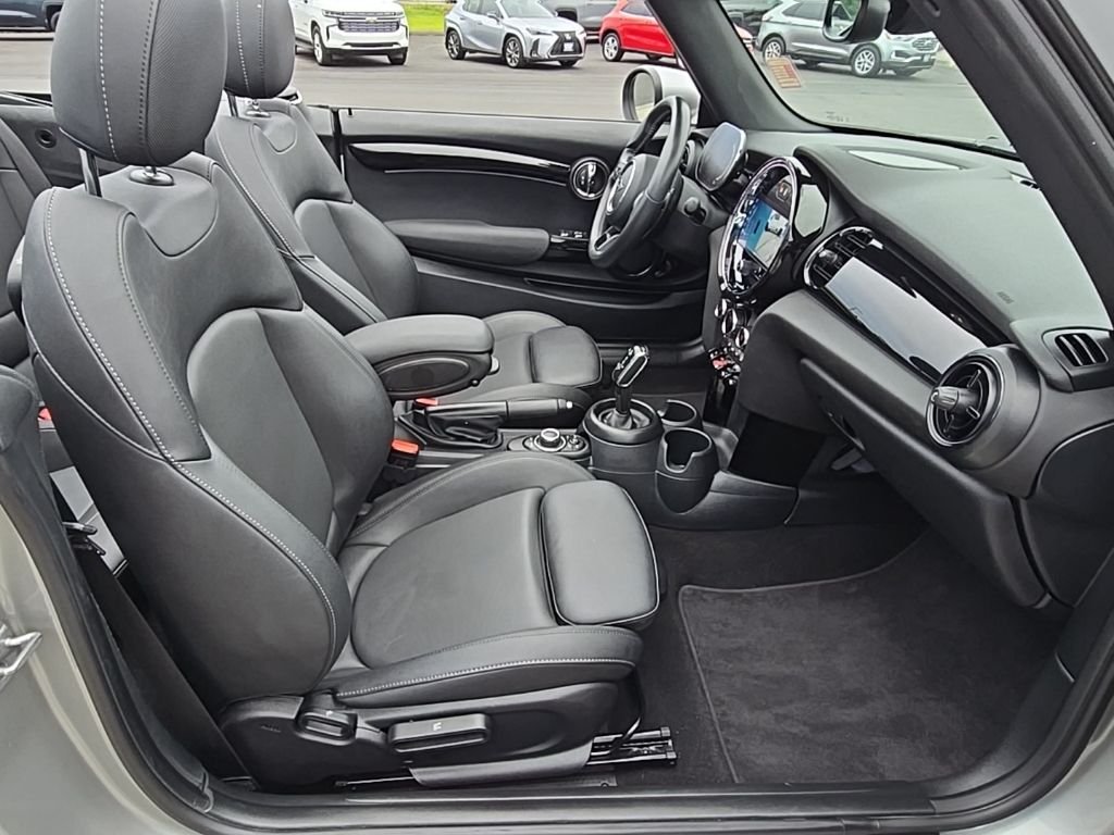 2024 MINI Convertible S - Photo 27