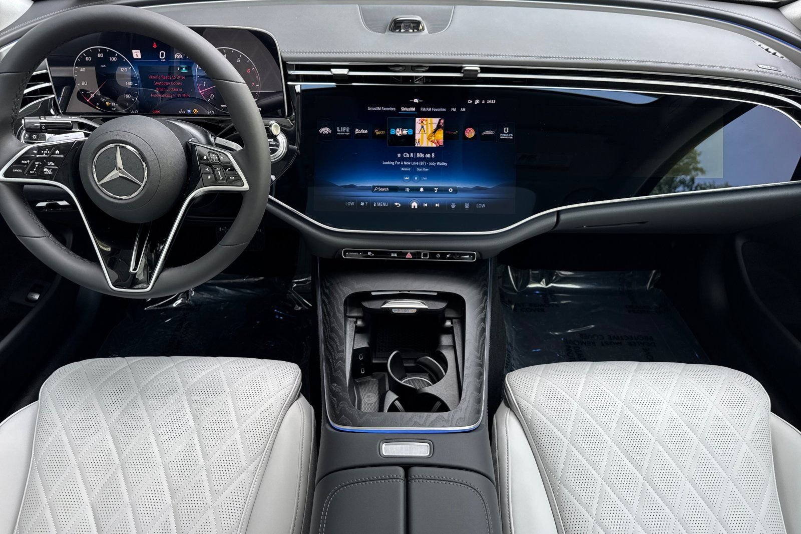 New 2027 Polar White Mercedes-Benz E 450 image 2
