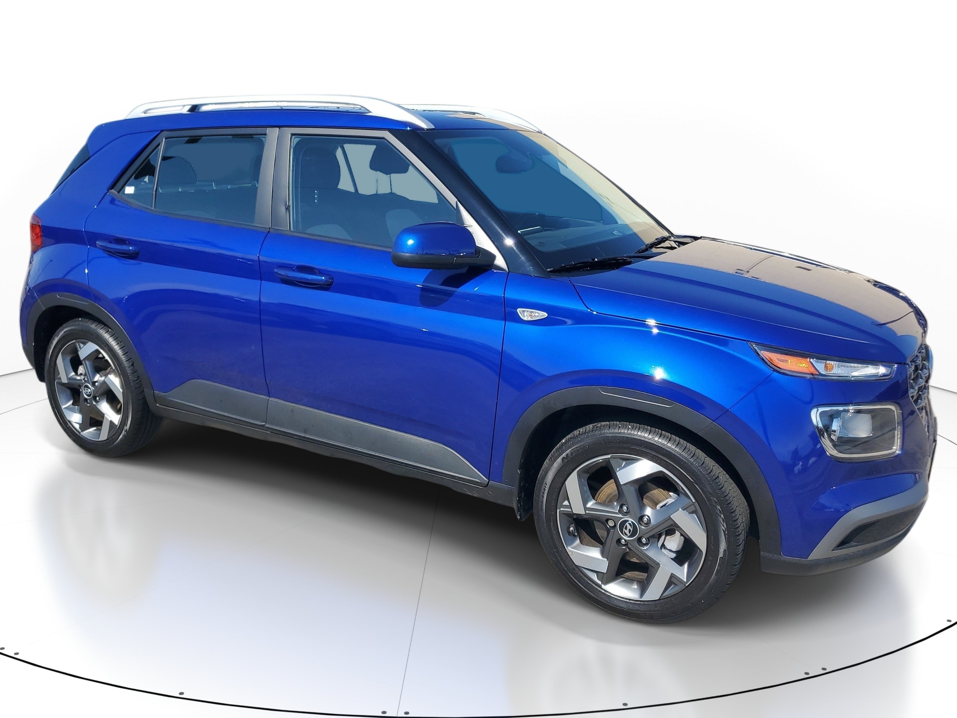 2025 Hyundai Venue SEL IVT's photo