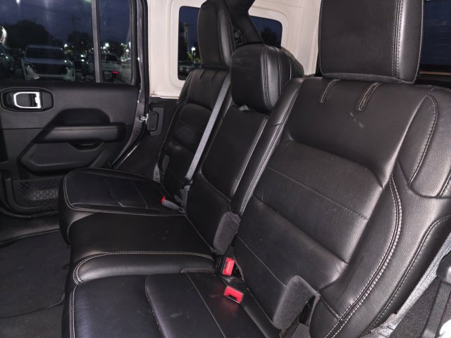 Used 2020 Gray Jeep Unlimited Sahara image 7