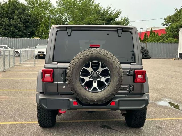 Used 2018 Gray Jeep Unlimited Rubicon image 8