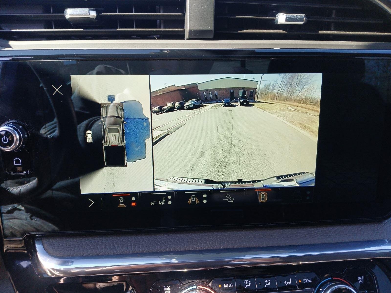 Used 2024 Onyx Black GMC Denali CarbonPro Edition image 27