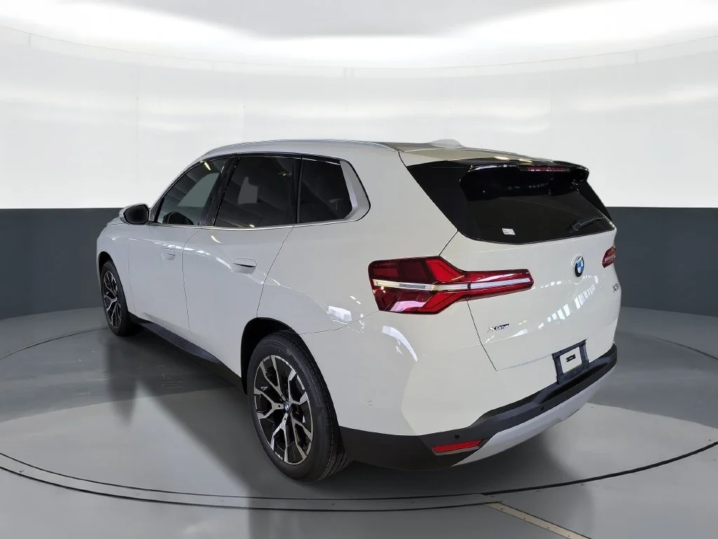 New 2026 Alpine White BMW 30 xDrive image 4