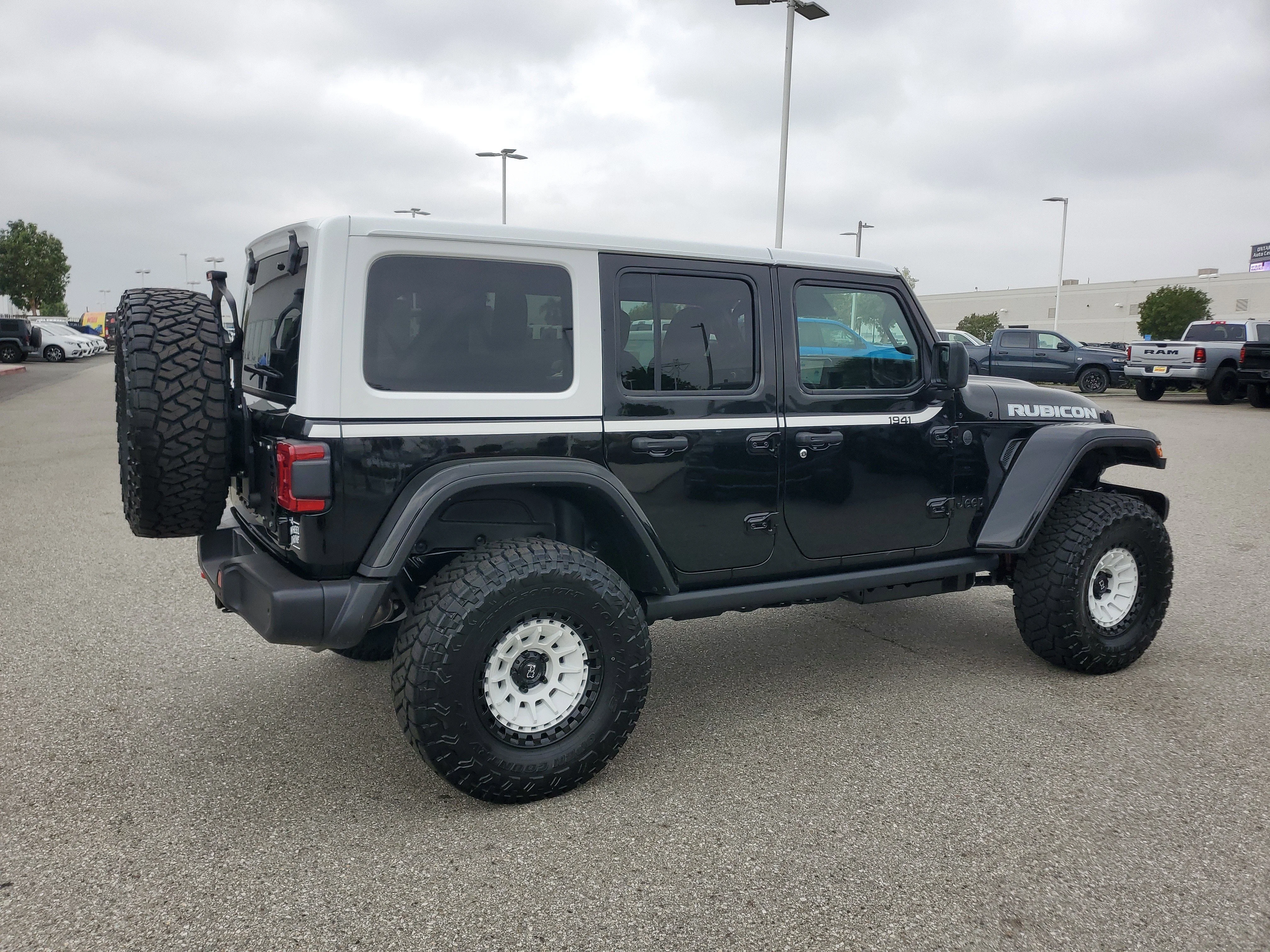 New 2026 Black Clearcoat Jeep Rubicon image 2