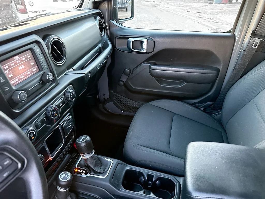 Used 2021 Gray Jeep Unlimited Willys image 25