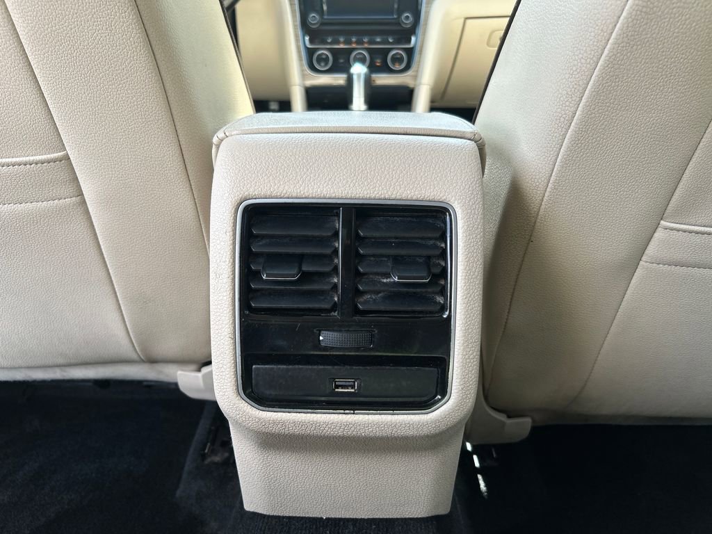 Used 2018 Black Volkswagen 2.0T SE image 16