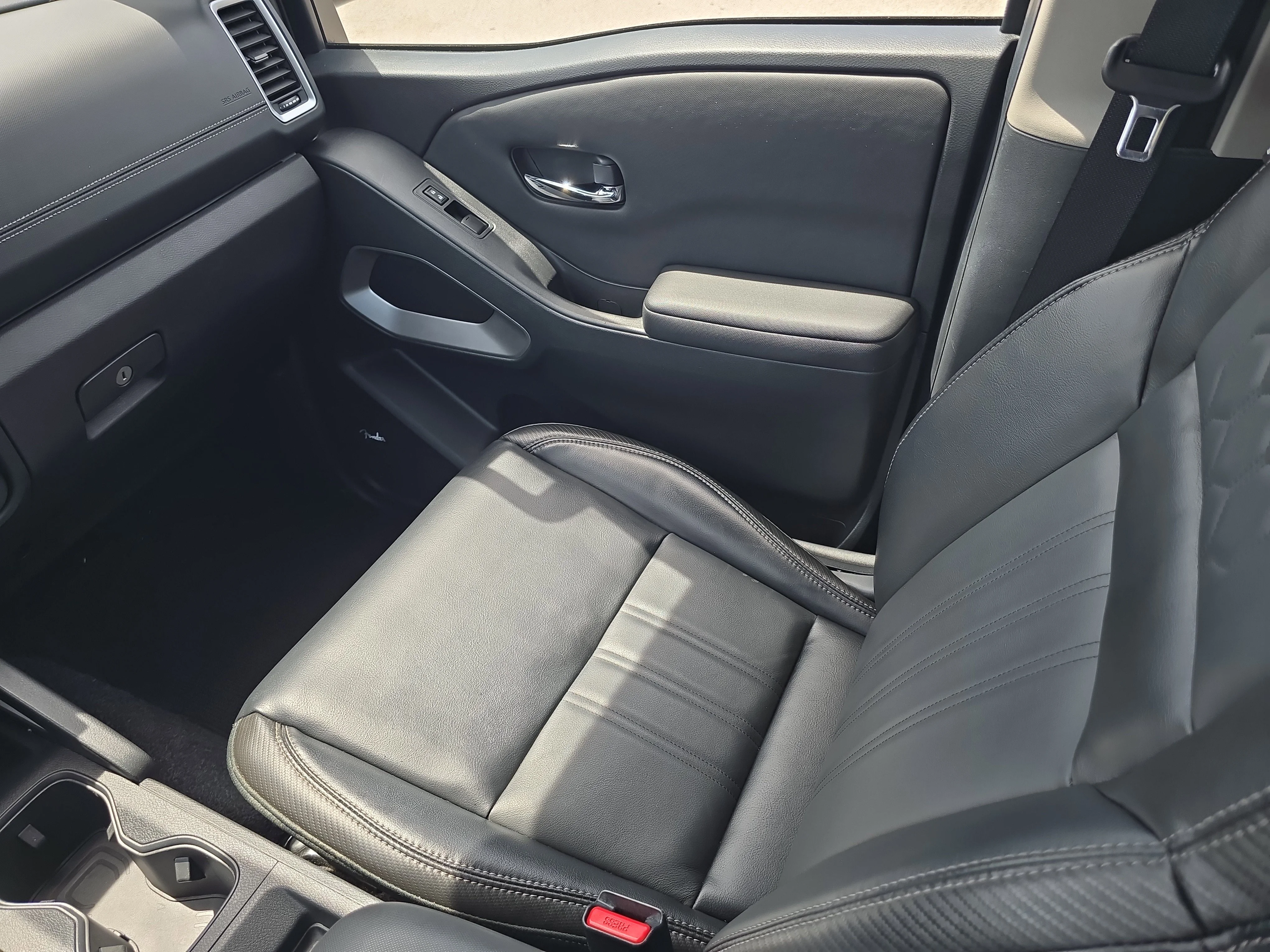 Certified Used 2024 Gun Metallic Nissan SL image 15