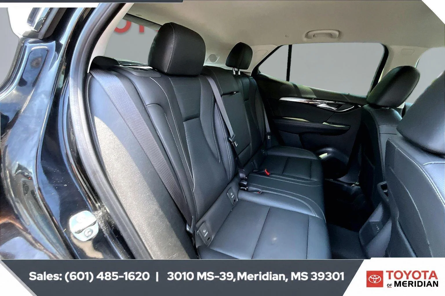 Used 2024 black Buick Preferred image 20