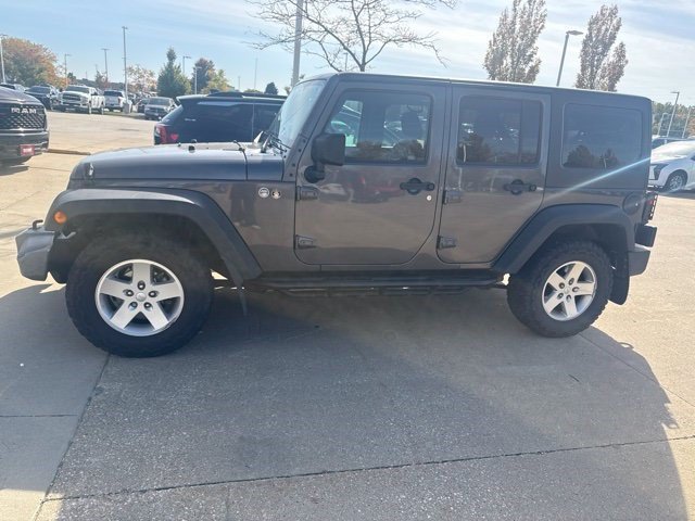 Certified Used 2018 Granite Crystal Metallic Clearcoat Jeep Sport S image 2