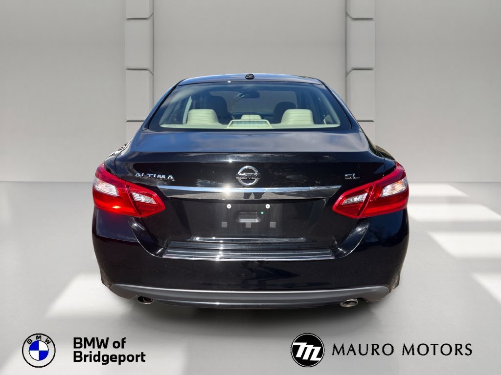 Used 2017 Black Nissan 2.5 SL image 5