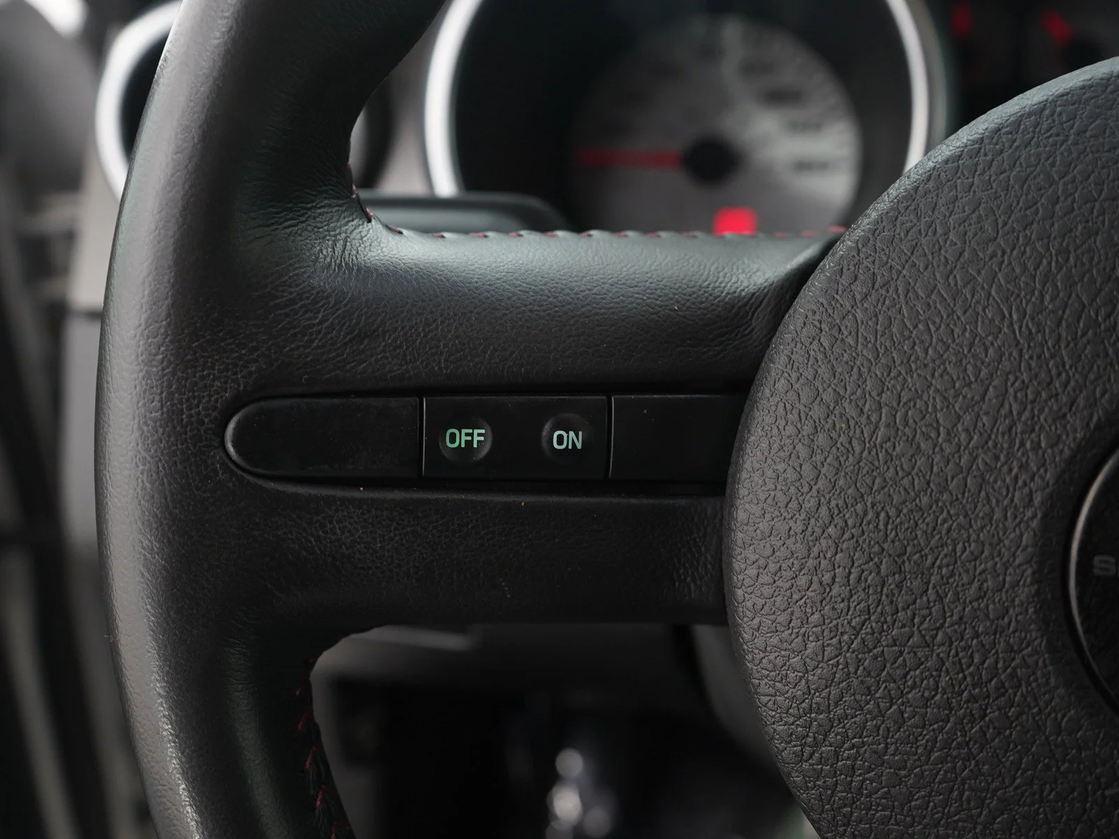 Used 2009  Ford Shelby GT500 image 25