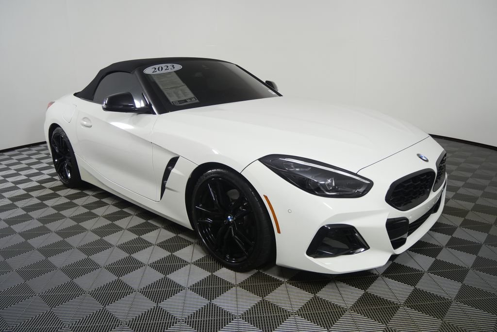 Used 2023 Not Available BMW sDrive30i image 2