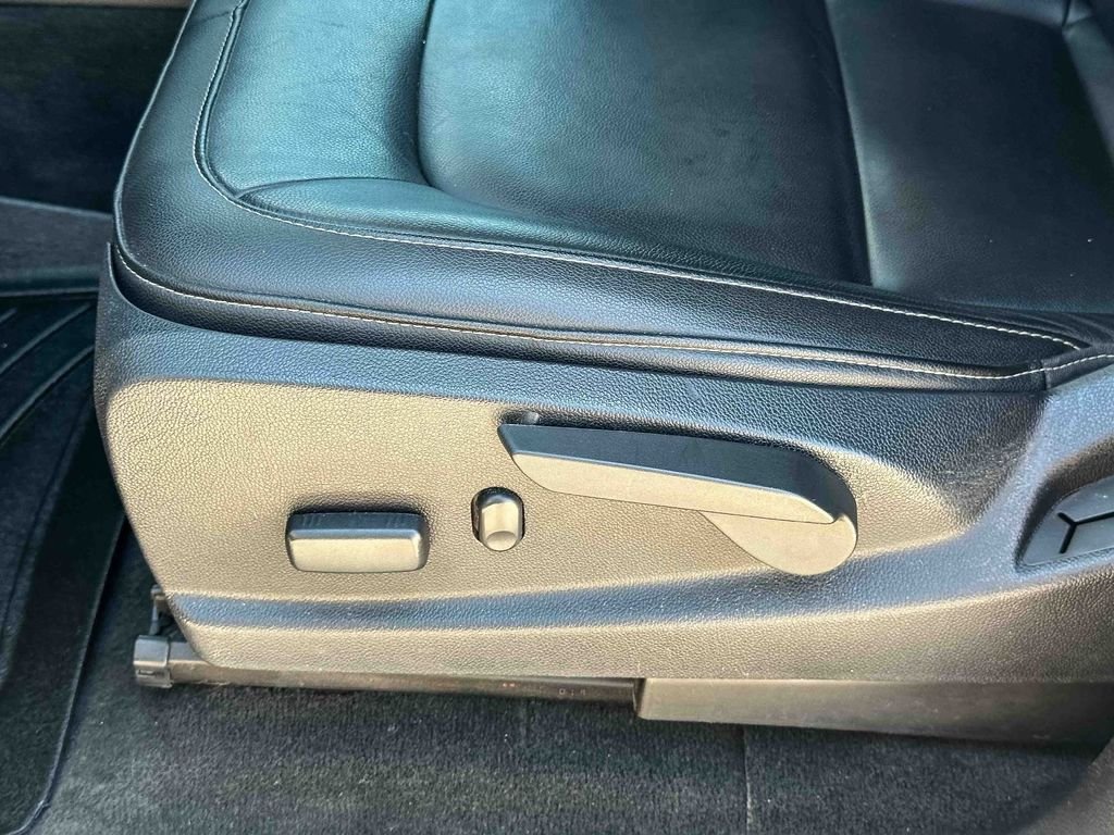 Used 2019 Silver Chevrolet ZR2 image 15