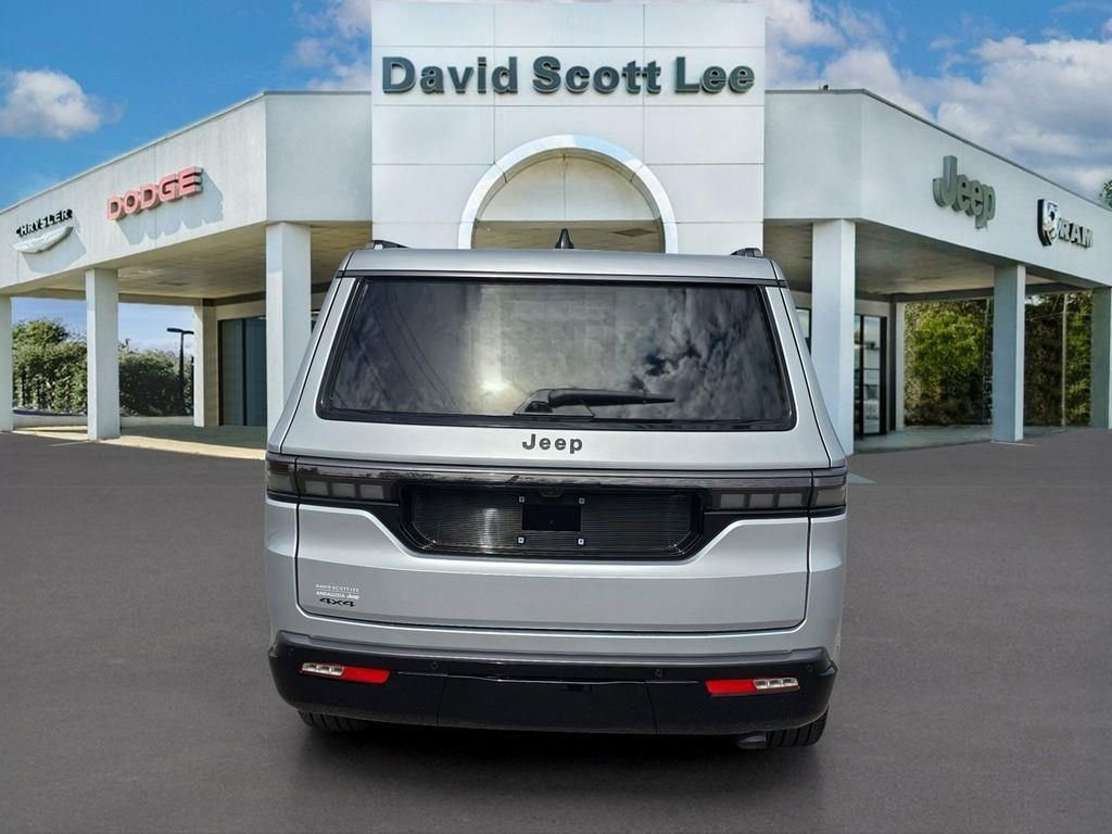 New 2026 Silver Zynith Jeep Summit Obsidian image 6
