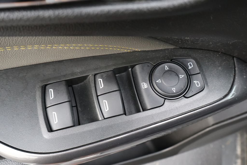 Used 2024 Mosaic Black Metallic Chevrolet ACTIV image 11
