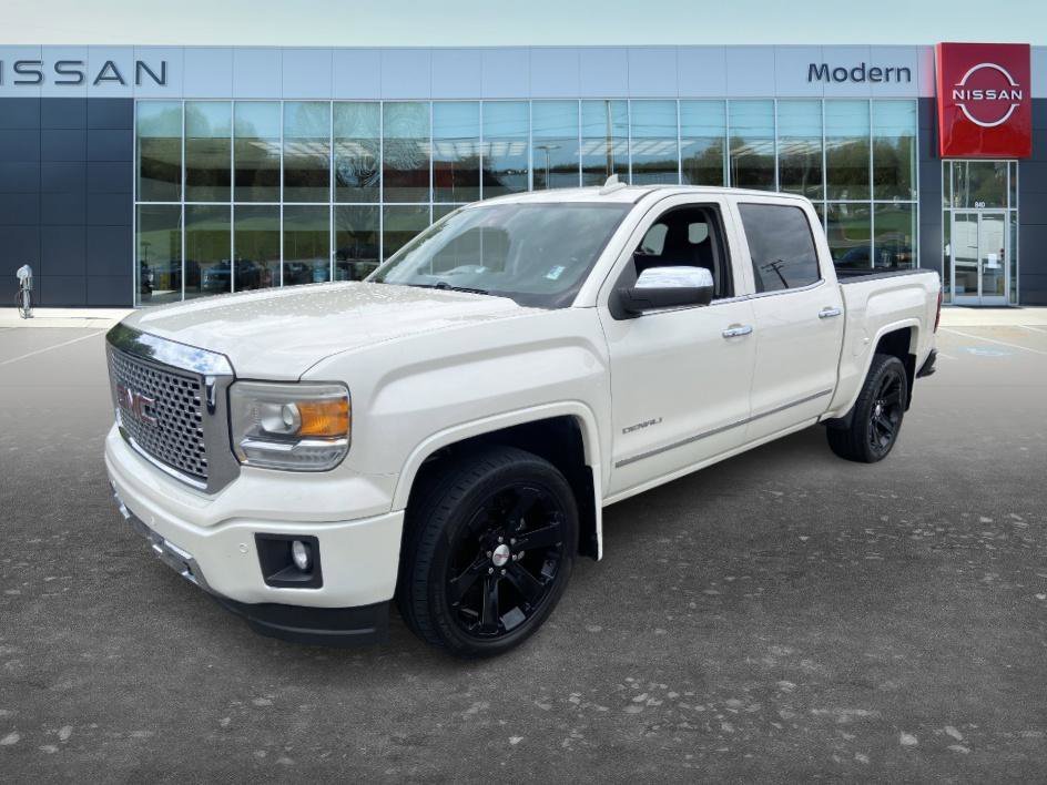 2015 GMC Sierra 4WD Crew Cab Short Box's photo