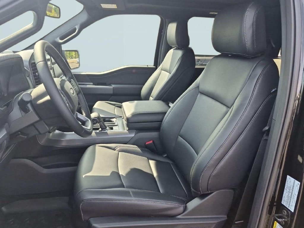 New 2026 Agate Black Metallic Ford XLT image 50