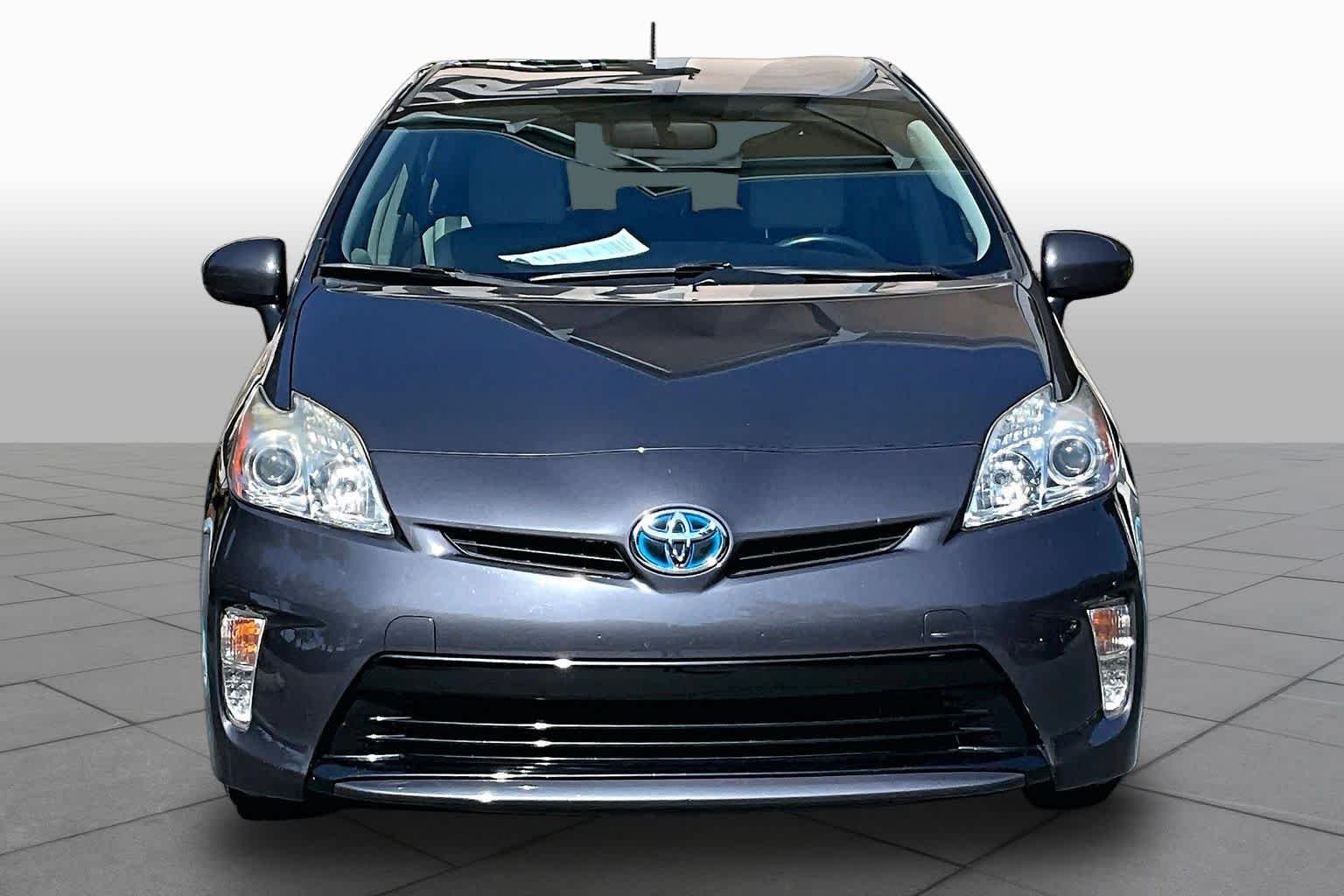 Used 2013 Winter Gray Metallic Toyota Two image 4
