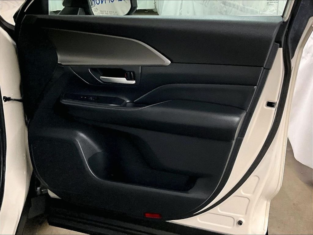 Used 2024 White Toyota XLE image 12
