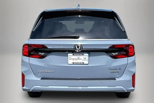 New 2026 Sonic Gray Pearl Honda Touring image 3