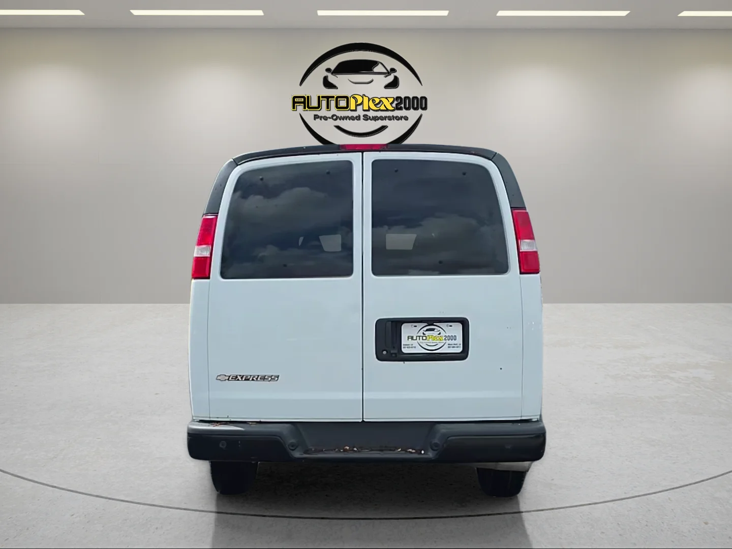 Used 2020 White Chevrolet LS image 6