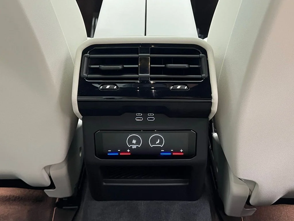 2026 BMW 5 Series 530i - Photo 9