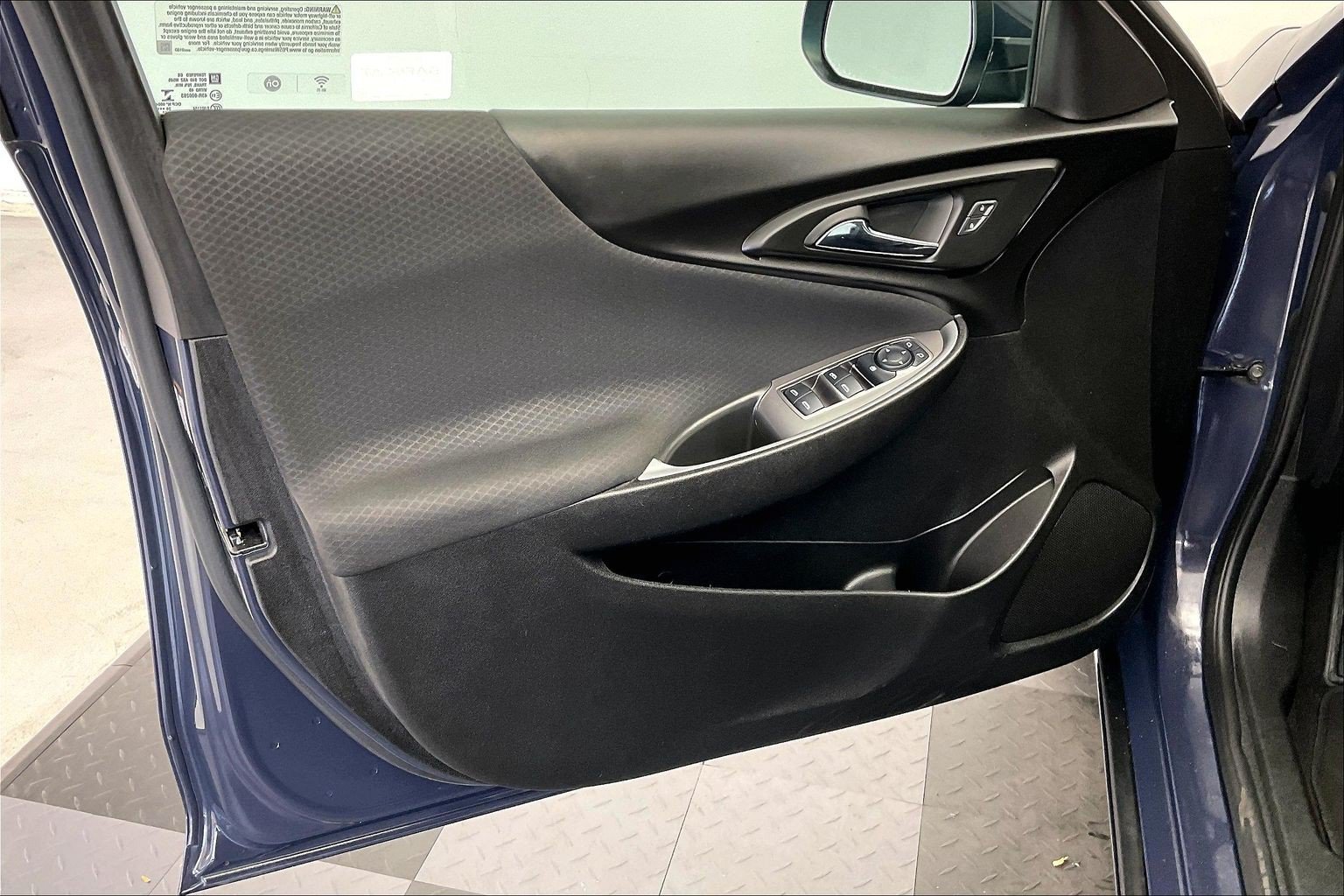 Used 2025 Night Shade Metallic Chevrolet LT image 25