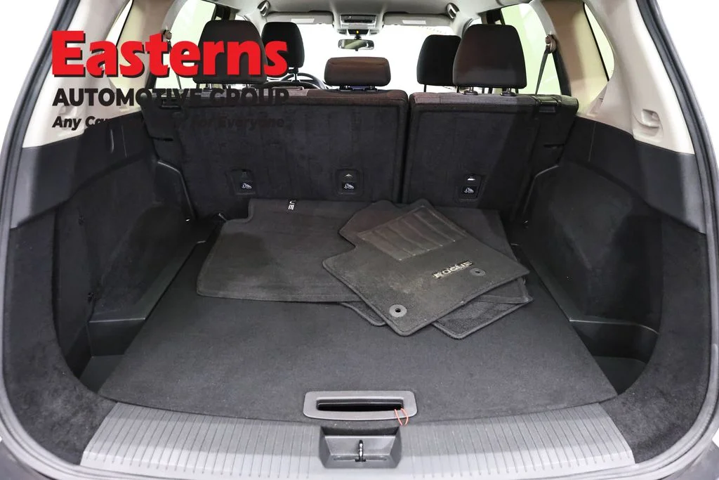Used 2023 White Nissan SV image 9