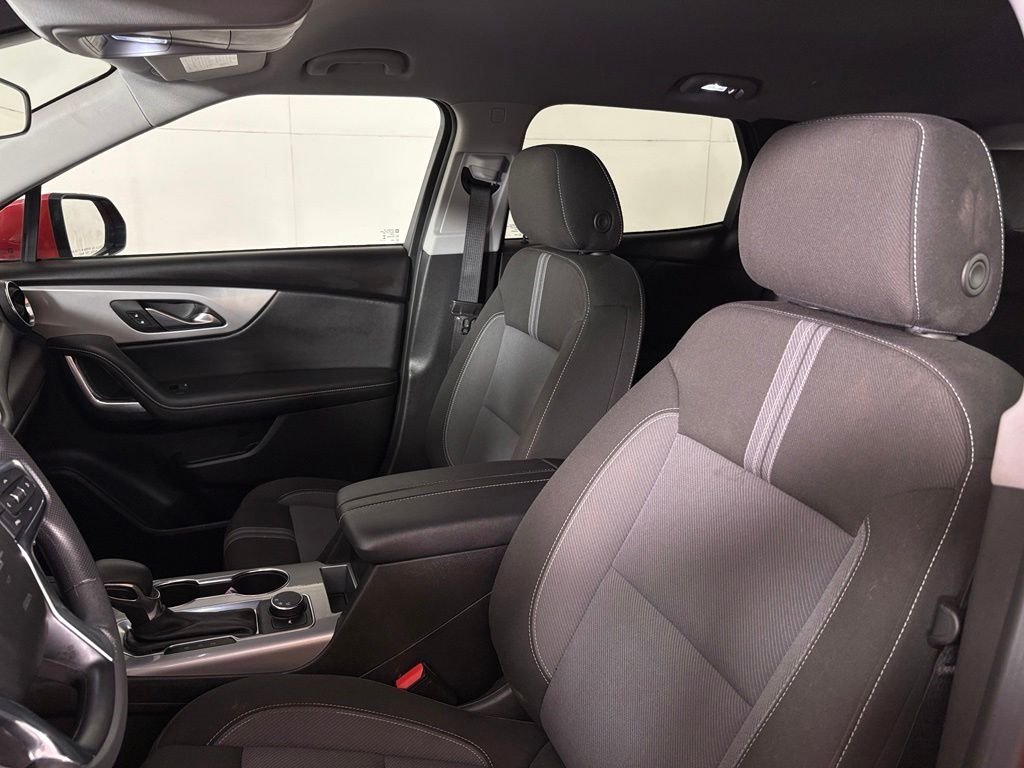 Used 2025 Orange Chevrolet LT image 17