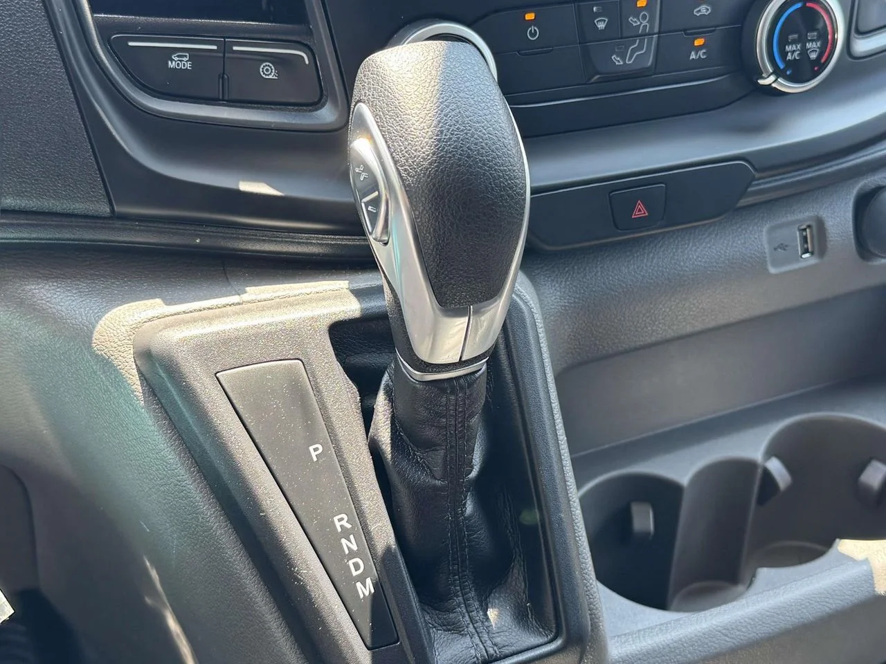 Used 2025 Oxford White Ford Base image 31
