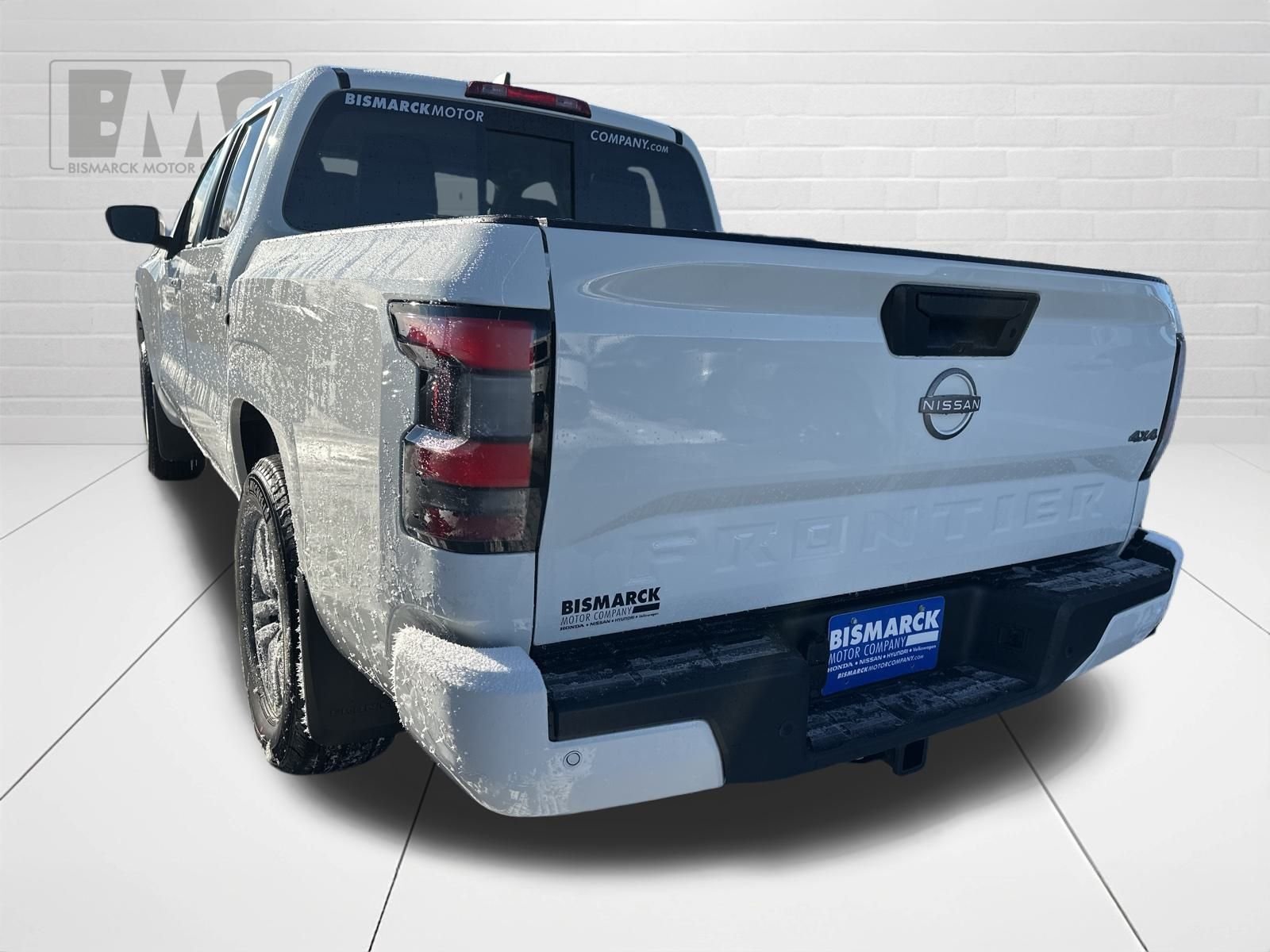 New 2026 White Nissan SV image 4